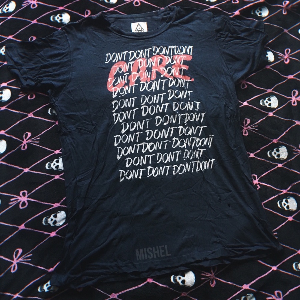UNIF • Don't Care Tee